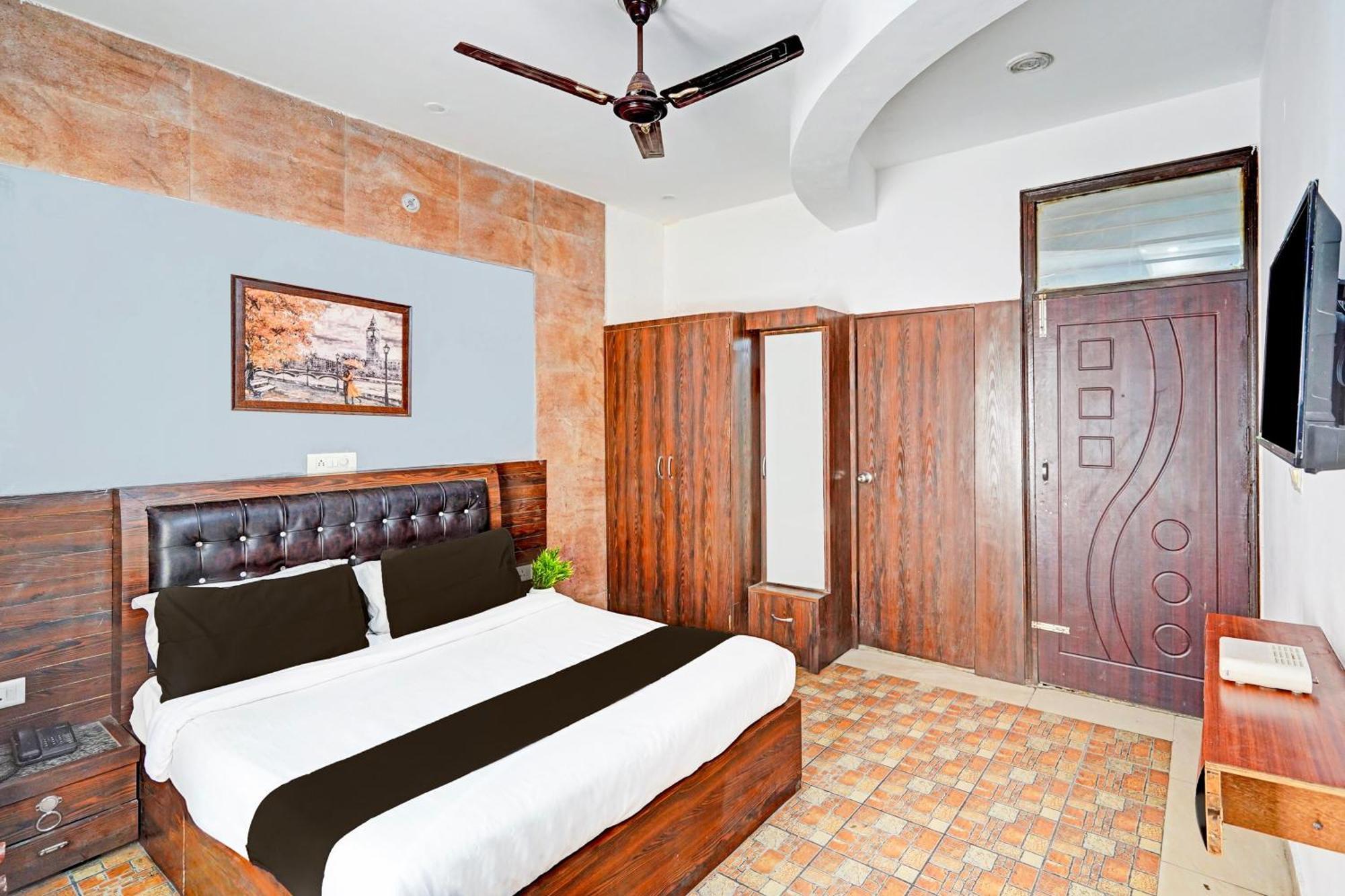 Super Hotel O Palm เดห์ราดุน ภายนอก รูปภาพ